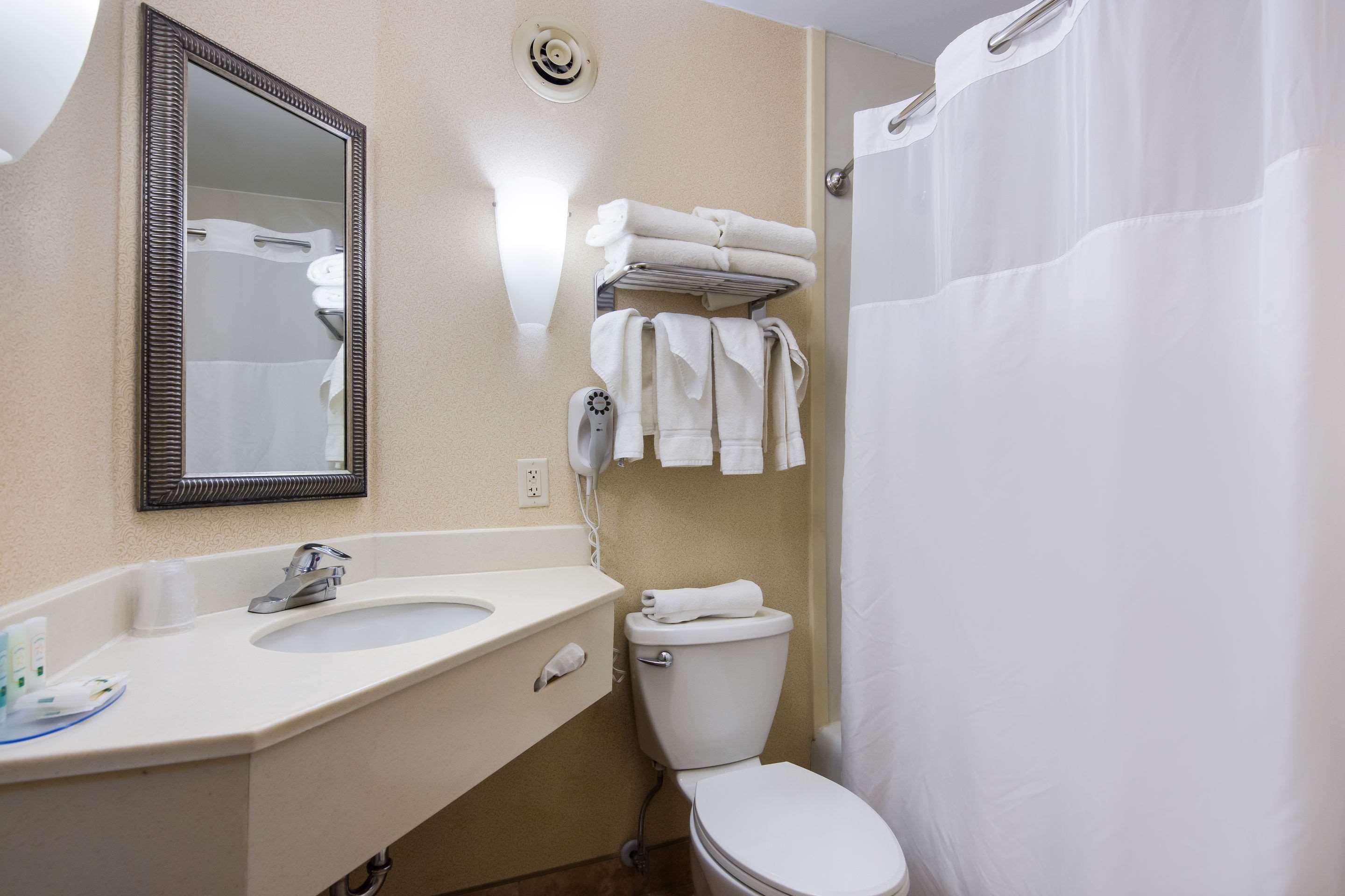 Quality Inn Oneonta Cooperstown Area Екстериор снимка